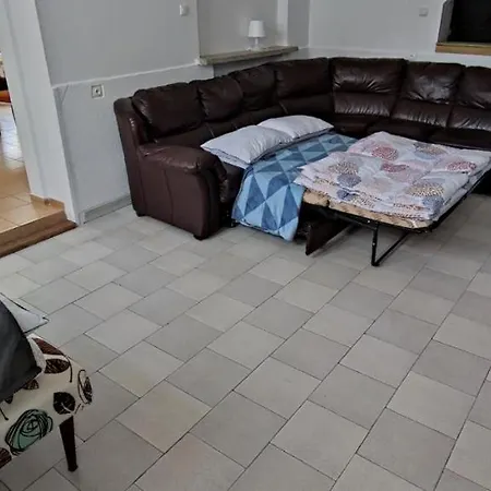 Europa I Goscinne Apartment *